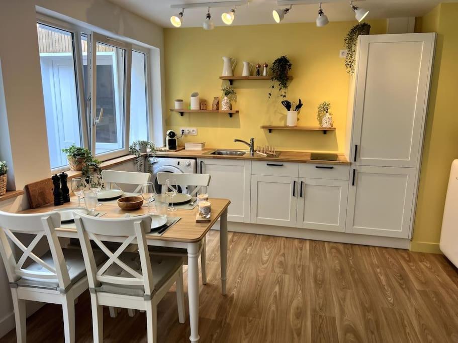 Appart Cosy, Calme Proche Centre Caen Eksteriør bilde